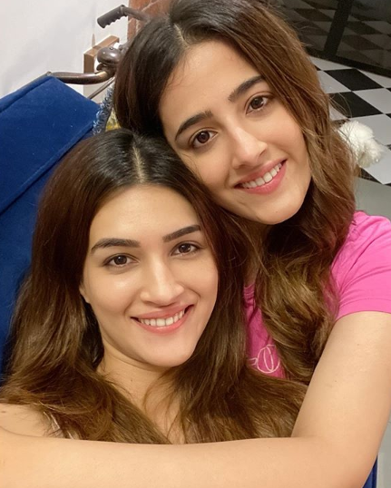 Kritoi Sanon and Nupur Sanon