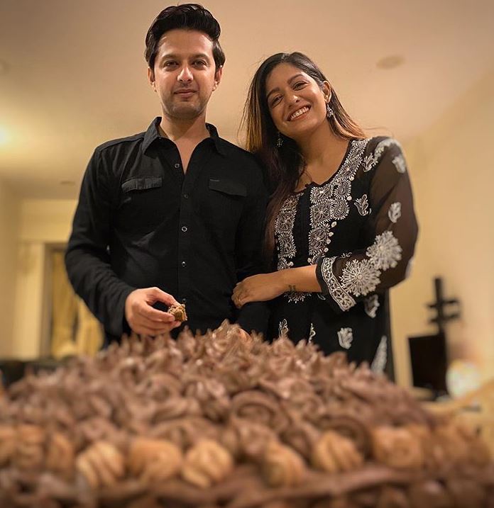 Vatsal Sheth And Ishita Dutta