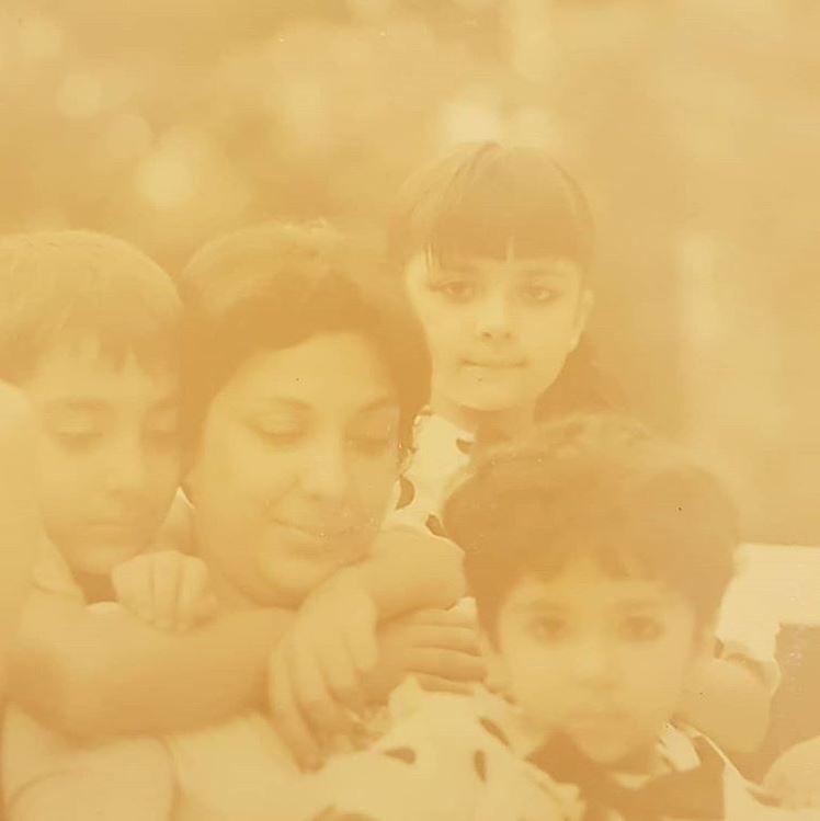 Nargis Dutt, Sanjay Dutt, Priya Dutt and Namrata Dutt