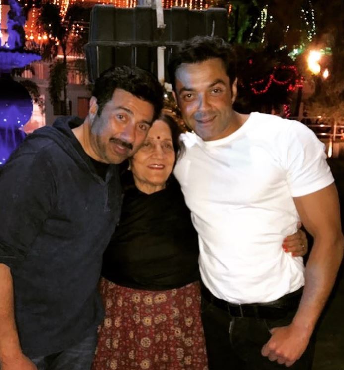 Sunny Deol, Bobby Deol and Prakash Kaur