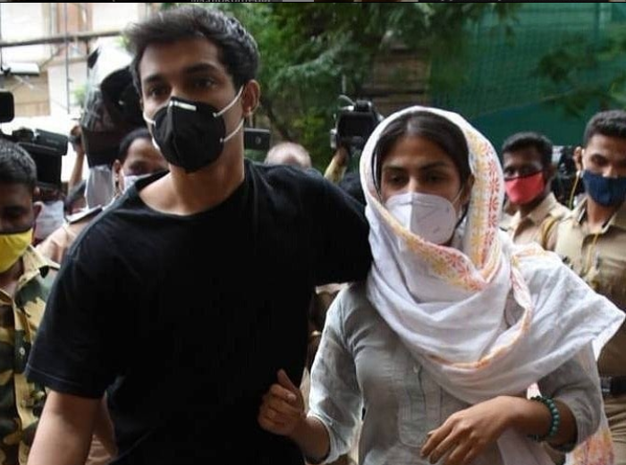 Rhea Chakraborty and Showk Chakraborty