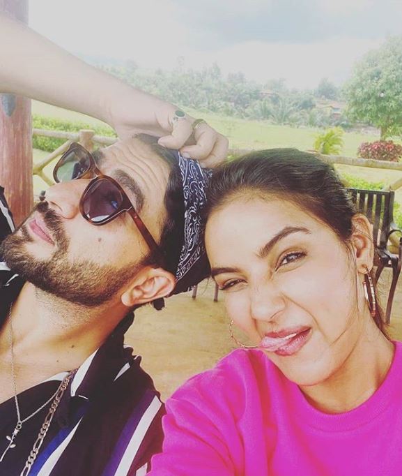 Jasmin Bhasin and Aly Goni