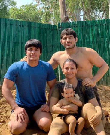 Geeta Phogat Dangal Family
