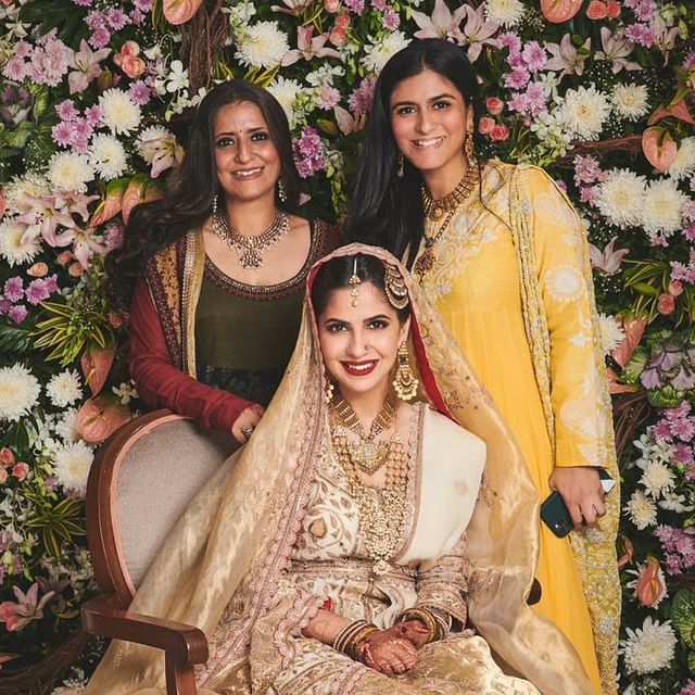 Shwetambari and her sister