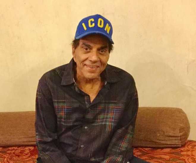 Dharmendra shares a video of his first car with fans