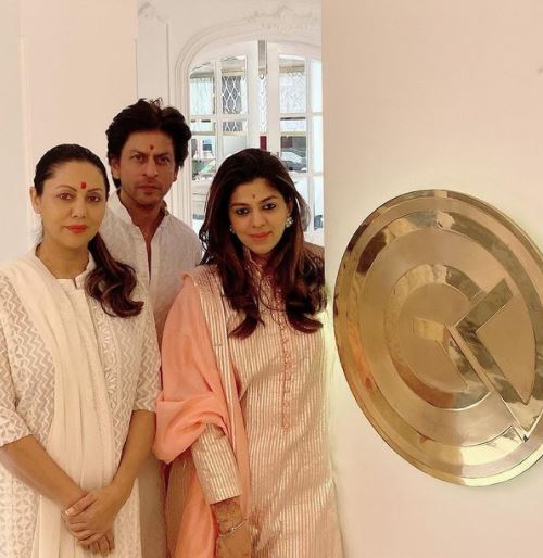 shah rukh khan manager pooja dadlani 