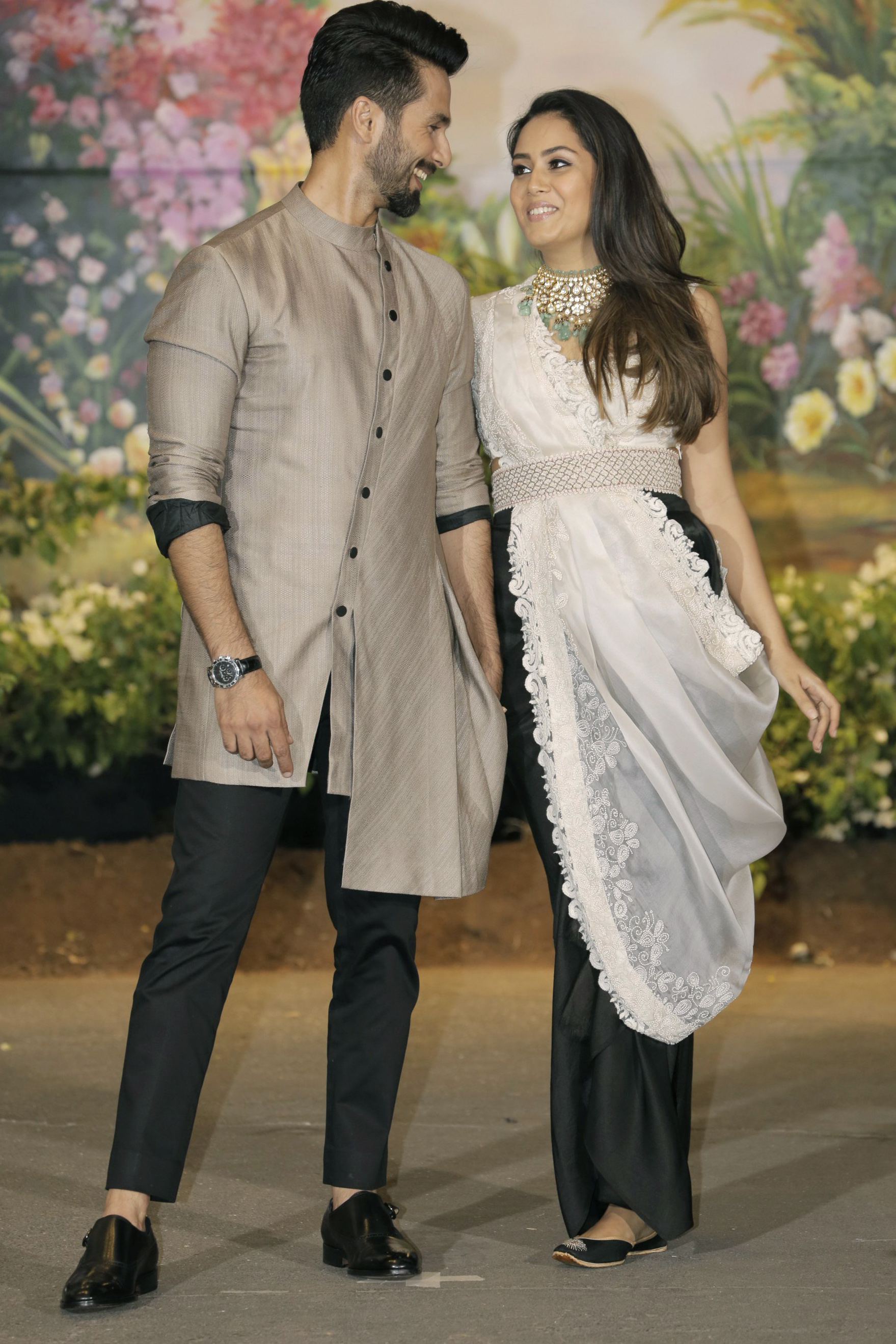 mira rajput and shahid kapoor karwa chauth
