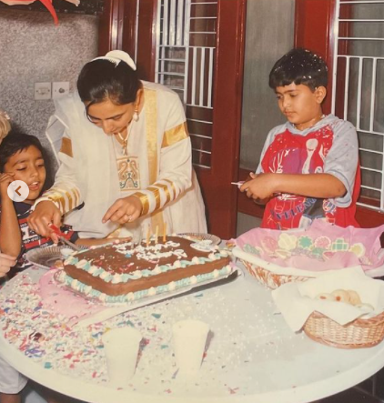 Anand Ahuja brother Anant Ahuja mother priya ahuja