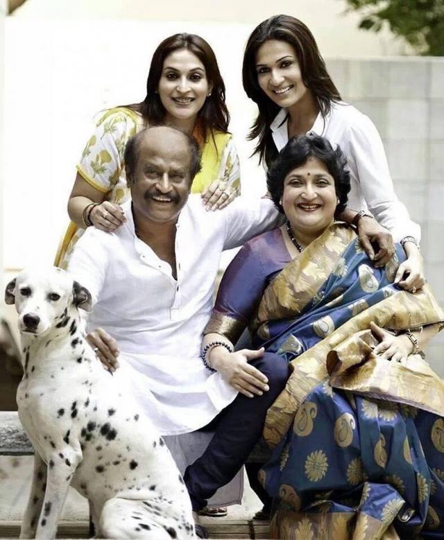 rajnikanth with family