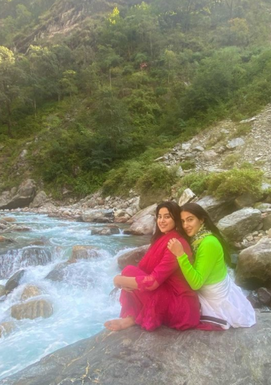 Sara ali khan janhvi kapoor kedarnath