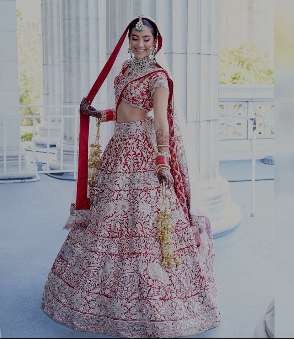 Silver kaleeras to diamonds and emeralds, how Khrisha Shah styled her  wedding lehenga - India Today
