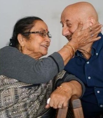 dulari kher and anupam kher