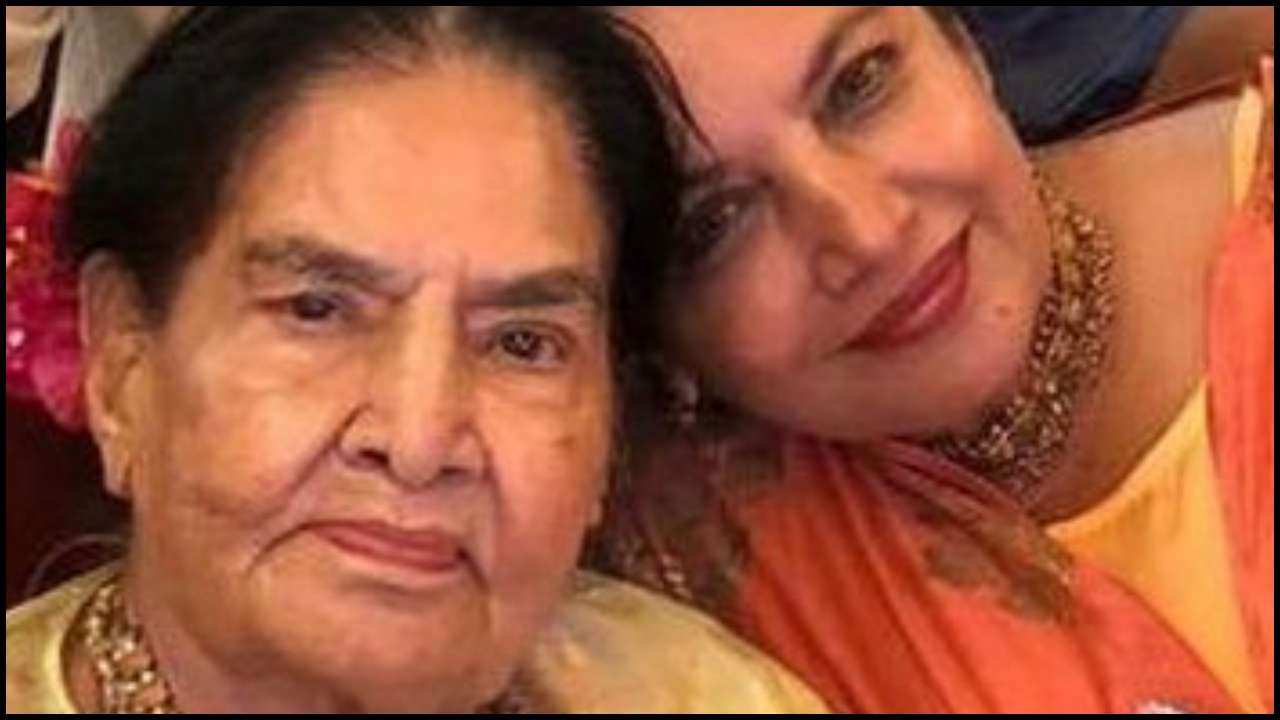 shabana azmi mother