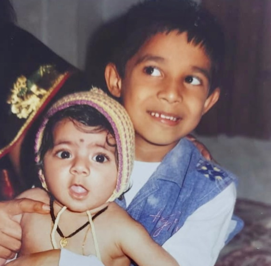 nikki tamboli jatin tamboli childhood picture