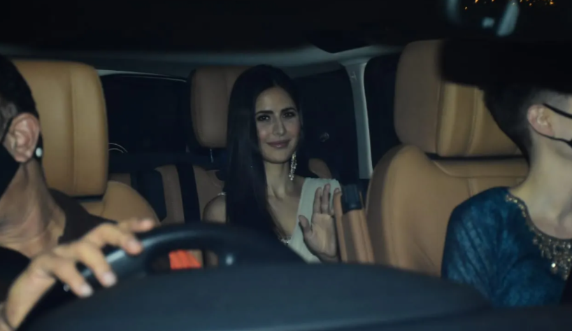 Katrina kaif white pristine saree vicky kaushal