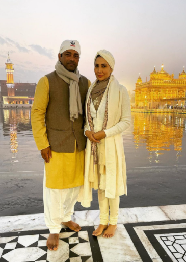 kim sharma leander paes golden temple