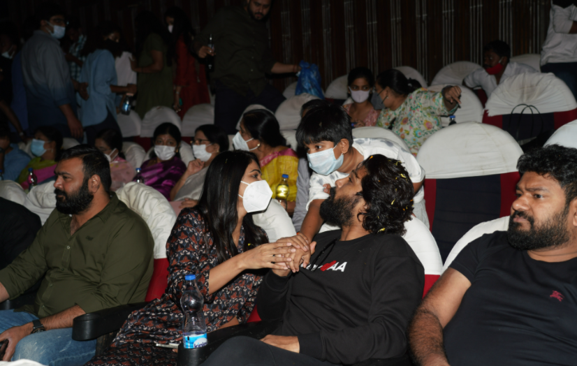 allu arjun wife sneha reddy pushpa screening kids