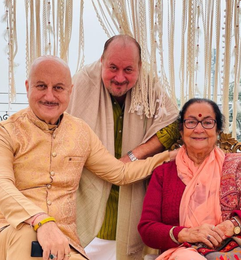 vrinda kher nipun gandhi wedding pictures anupam kher