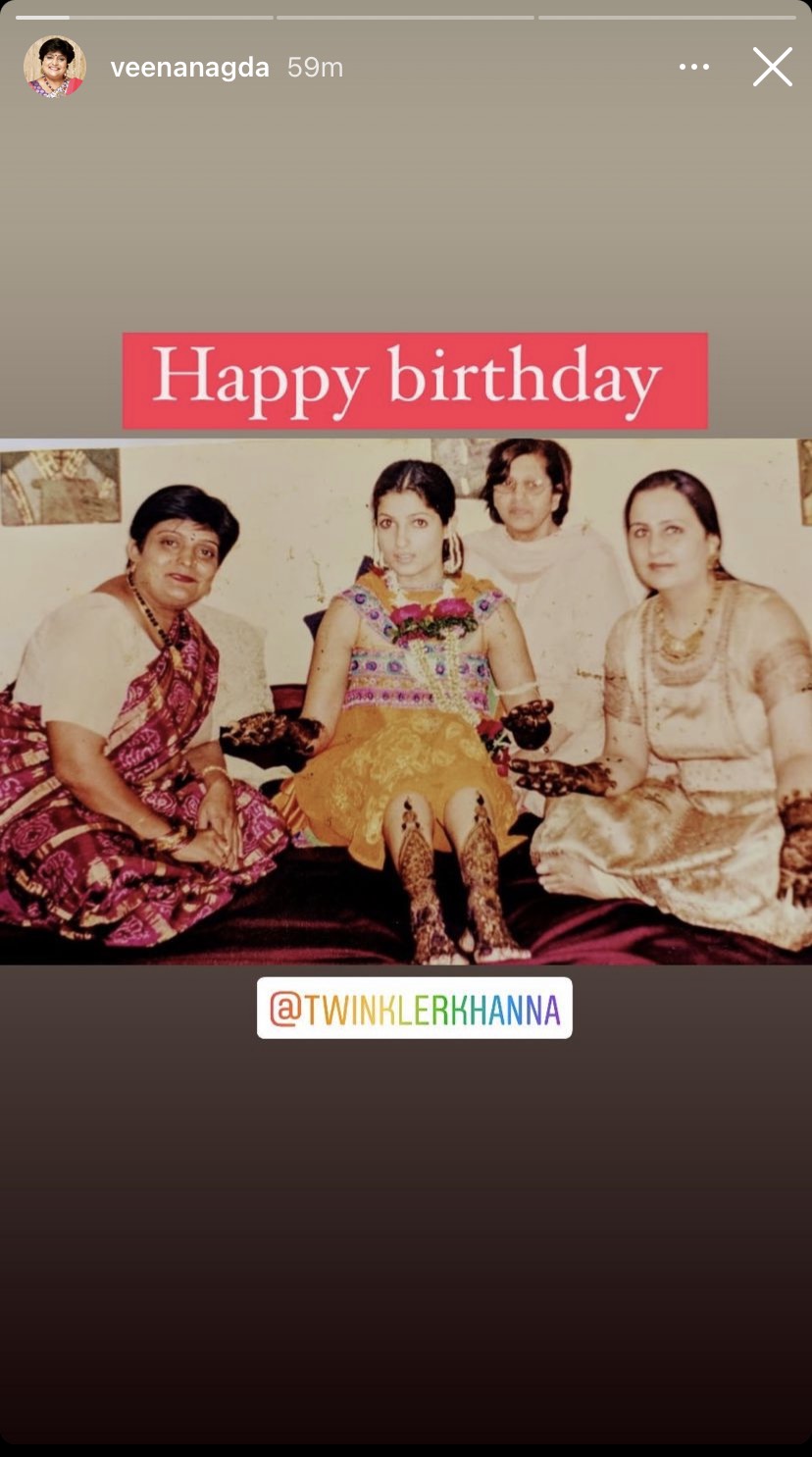 Twinkle Khanna Mehendi Photo