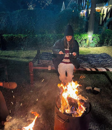 Navya Naveli Nanda chai charpai marshmallow pictures