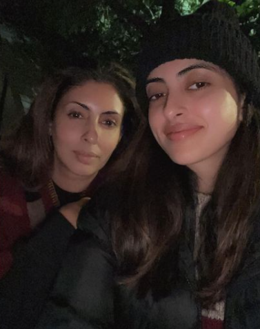 Navya naveli nanda shweta bachchan nanda