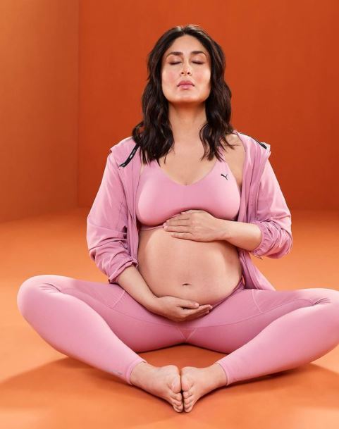 Kareena Kapoor Khan Flaunts Baby Bump Yoga Pregnancy Goals