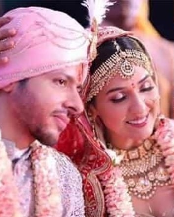 Neeti Mohan and Nihaar Pandya