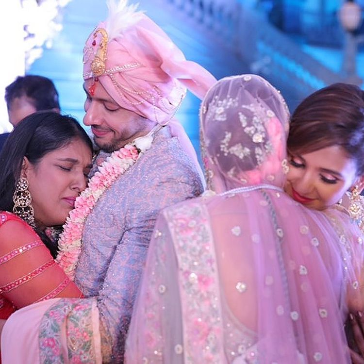 Neeti Mohan and Nihaar Pandya