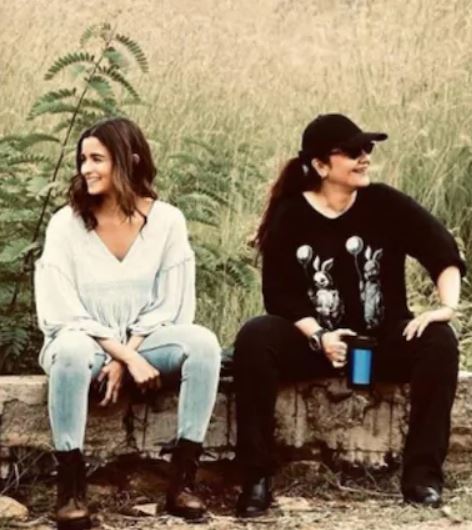 Mahesh Bhatt Pooja Bhatt Unseen Priceless Moments Step Sisters Alia Shaheen Bhatt