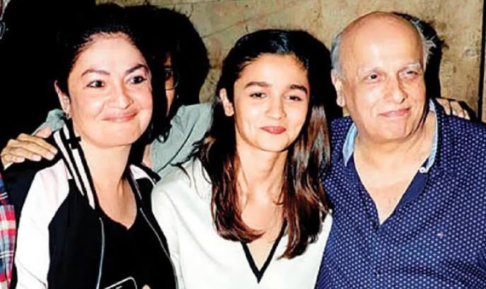 Mahesh Bhatt Pooja Bhatt Unseen Priceless Moments Step Sisters Alia Shaheen Bhatt
