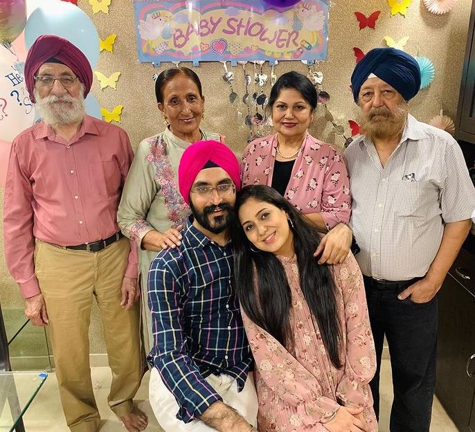 Harshdeep Kaur and Mankeet Singh