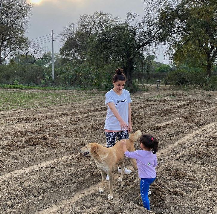 Soha Ali Khan with Inaaya Naumi Kemmu