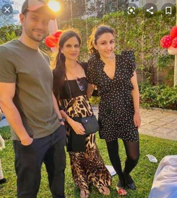Saba Ali Khan and Soha Ali Khan