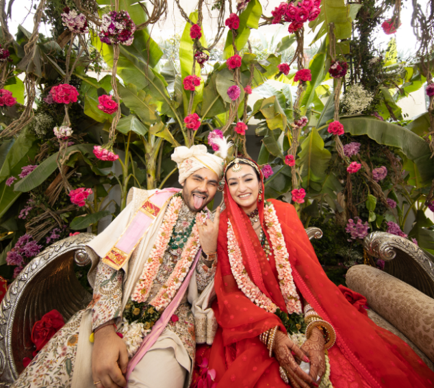 Sneha Singhi, Bride Who Drive At Her Vidaai