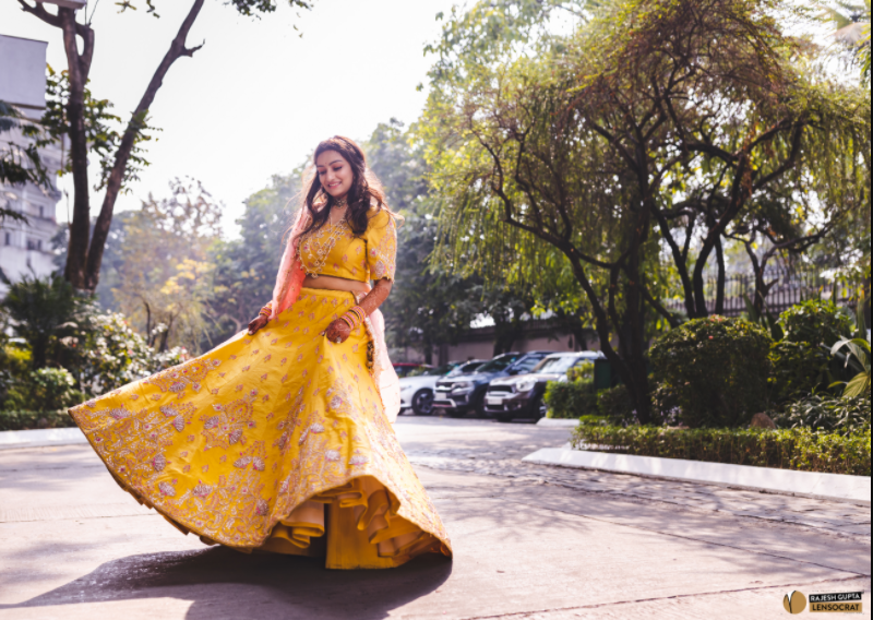 Sneha Singhi, Bride Who Drive At Her Vidaai