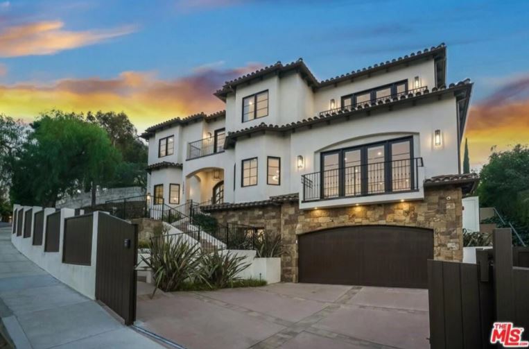 Serena Williams Selling Beverly Hills Mansion For $7.5M