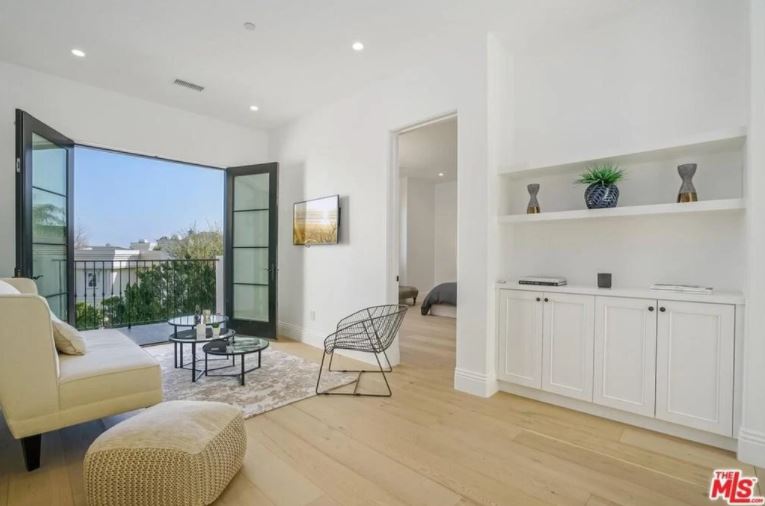 Serena Williams Selling Beverly Hills Mansion For $7.5M