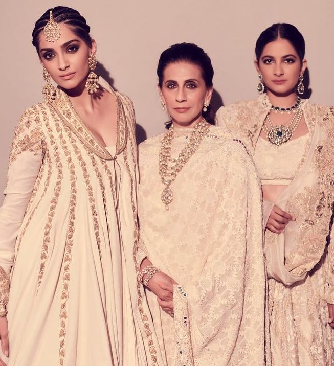 Sunita Kapoor, Sonam Kapoor Ahuja and Rhea Kapoor