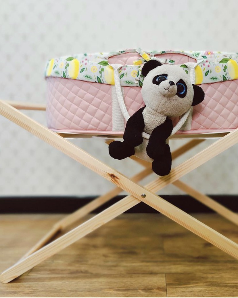 Pearle Manney's Daughter's Bassinet And Bedding