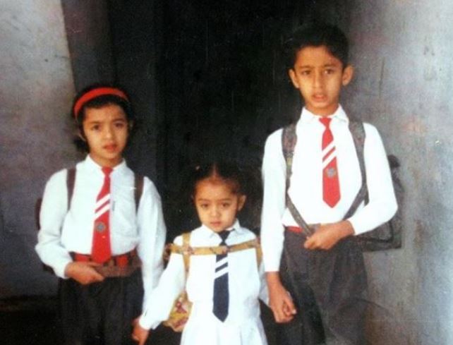 Shaheer Sheikh childhood school photo sisters