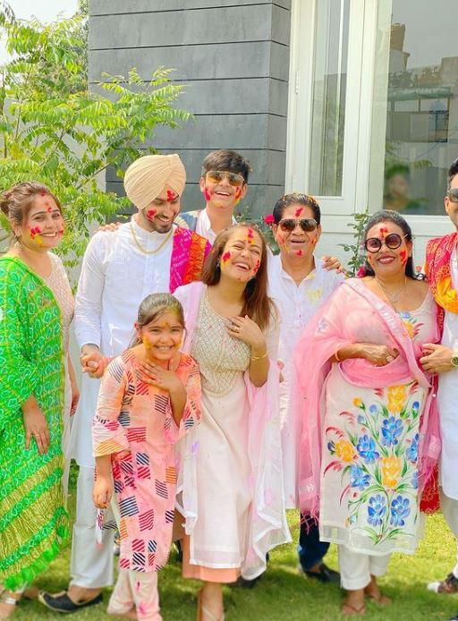 Neha Kakkar Holi celebrations