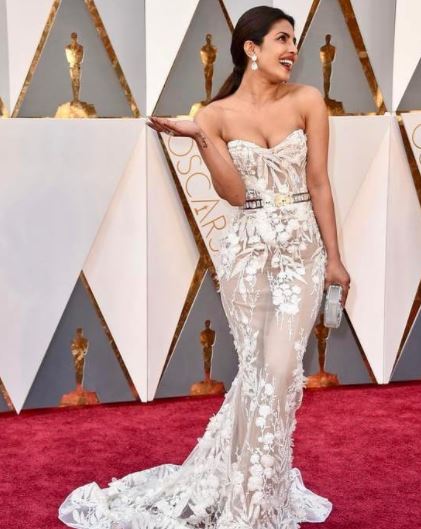 Priyanka's Lorraine Schwartz earrings