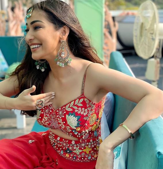 Raai Laxmi mehendi pictures