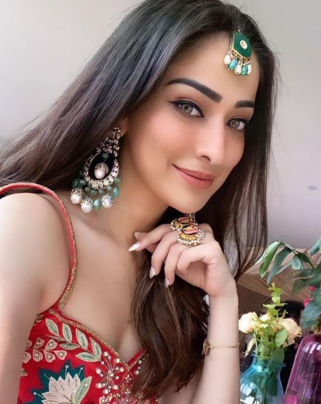 Raai Laxmi mehendi pictures