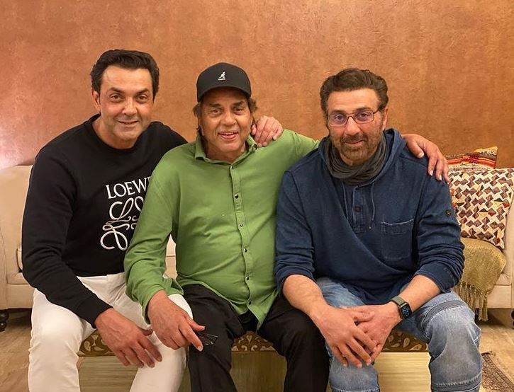 Bobby Deol with his brother and father