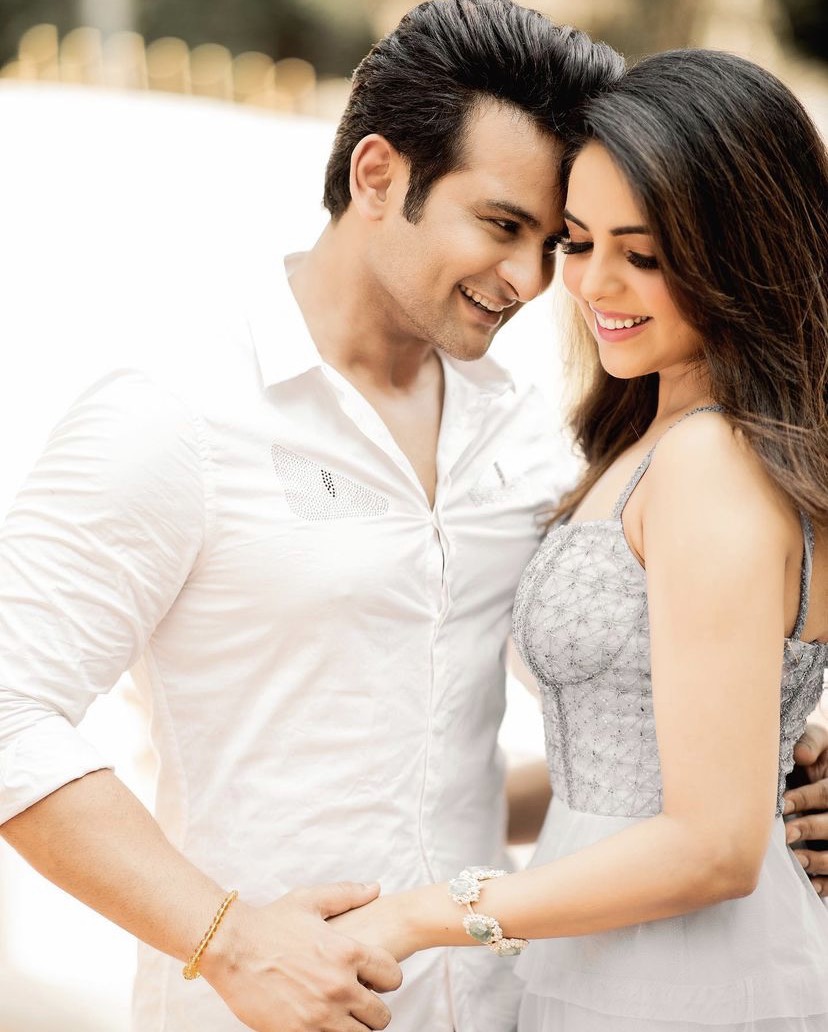 Sugandha Sanket Pictures