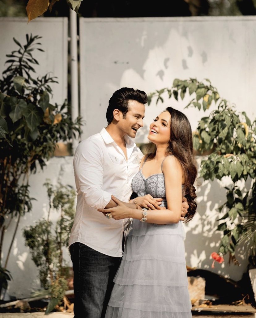 Sugandha Sanket Pictures