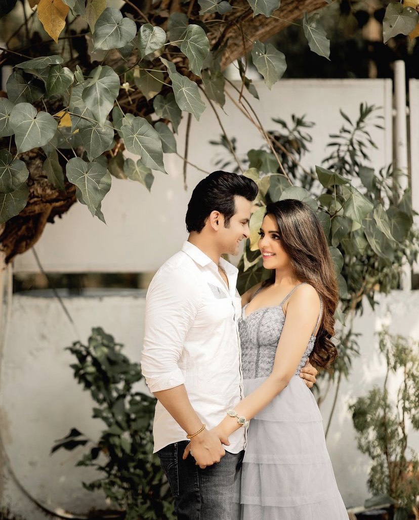 Sugandha Sanket Pictures