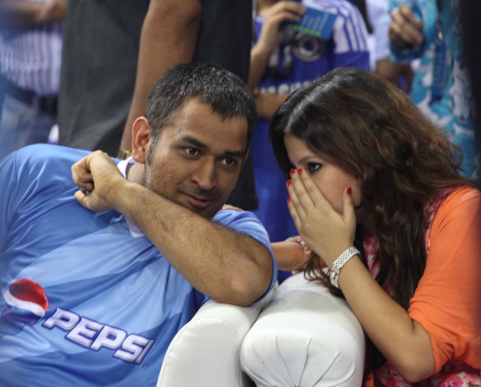 MS Dhoni Sakshi