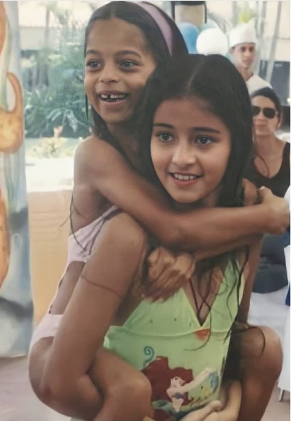 Ananya Panday And Suhana Khan Childhood Picture